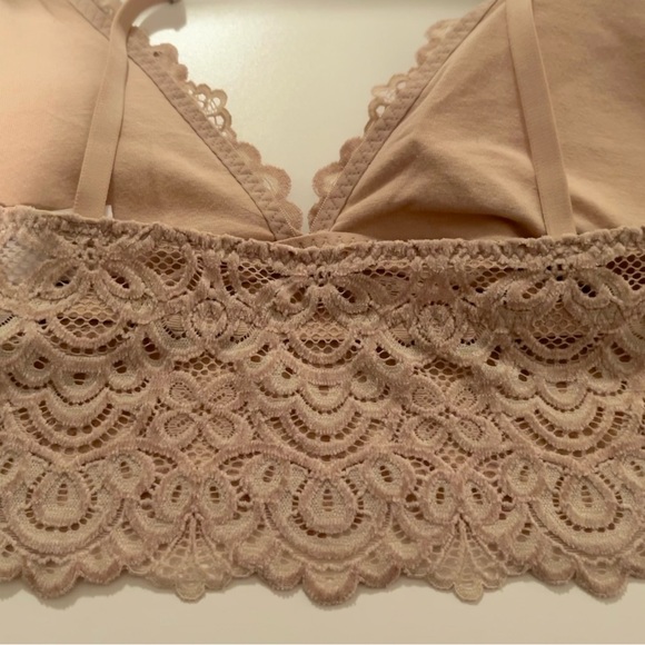 Gilly Hicks Hollister Bralette NWOT - Picture 5 of 7